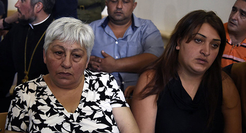 Близкие и родственники семьи Аветисянов. Фото:  Sputnik/ Асатур Есаянц, http://www.sputnikarmenia.ru/armenia/20160122/1710886.html