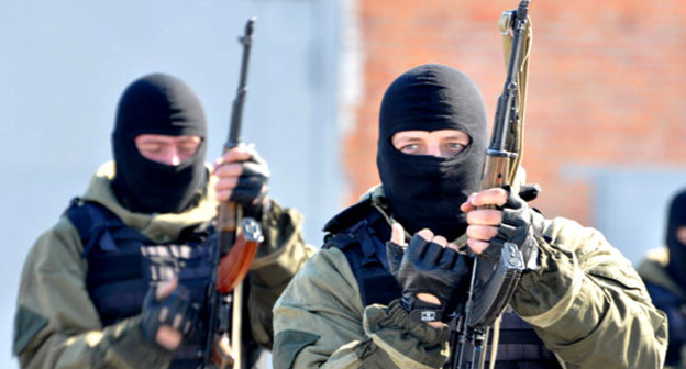 Бойцы чеченского спецназа. Фото http://www.yuga.ru/news/364289/