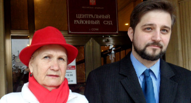 Маргарита Маркелова и ее представитель Николай Щербаков. Сочи, 20 февраля 2016 г. Фото Светланы Кравченко для "Кавказского узла"