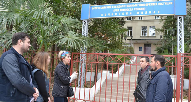 Рейд движения "Народный контроль" в Сочи. 27.02.2016. Фото Светлана Кравченко для "Кавказского узла"
