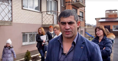 Мурад Данелян, жилец дома №70 по Измаильской улице. Краснодар, февраль 2016 г. Фото http://bloknot-krasnodar.ru/