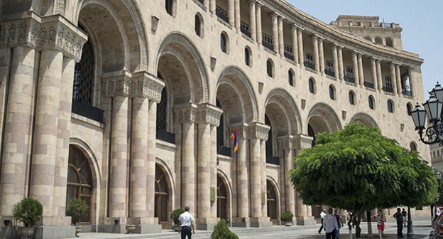 Здание МИД Армении. Фото: © Sputnik/ Асатур Есаянц, http://www.sputnikarmenia.ru/armenia/20160219/2024551.html