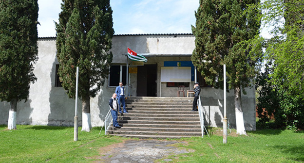 Избирательный участок в Абхазии. Фото: © Sputnik. Наала Авидзба, http://sputnik-abkhazia.ru/Abkhazia/20160403/1017781274.html