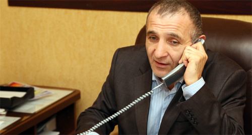 Нурмагомед Шанавазов. Фото: http://www.nsrd.ru/pub/novosti/nurmagomed_shanavazov_prinimal_telefonnie_obr_06_02_2015 Нурмагомед Шанавазов. Фото: http://www.nsrd.ru/pub/novosti/nurmagomed_shanavazov_prinimal_telefonnie_obr_06_02_2015