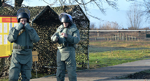 Саперы. Фото http://function.mil.ru/news_page/country/more.htm?id=12080228@egNews