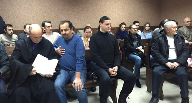 Заседание по делу Виктора Краснова в мировом суде Промышленного района Ставрополя. На снимке: Виктор Краснов (третий слева). Весна 2016 г. Фото Ники Какобян