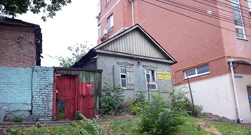 Частный дом. Ростов-на-Дону. Фото Олега Пчелова для "Кавказского узла" Частный дом. Ростов-на-Дону. Фото Олега Пчелова для "Кавказского узла"