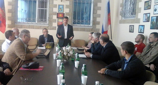 Участники заседания Профсоюза предпринимателей юга России "Солидарность", Лермонтово, 14 мая 2016. Фото Аси Капаевой для "Кавказского узла"