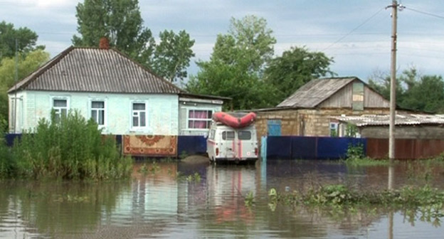 Подтопленные дома в Адыгее. Фото mvd.ru
