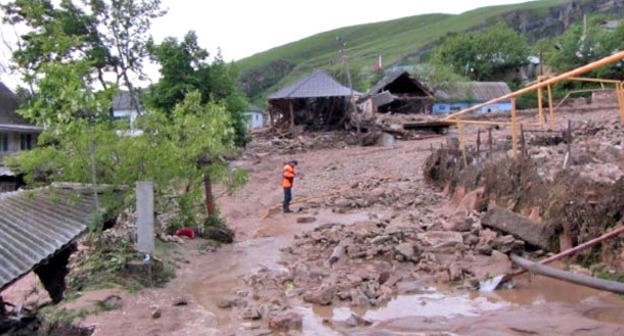 Селевой поток в Буйнакском районе Дагестана. Фото www.riadagestan.ru
