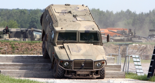 Военный автомобиль "Тигр". Фото: Виталий Кузьмин, Wikimedia.org