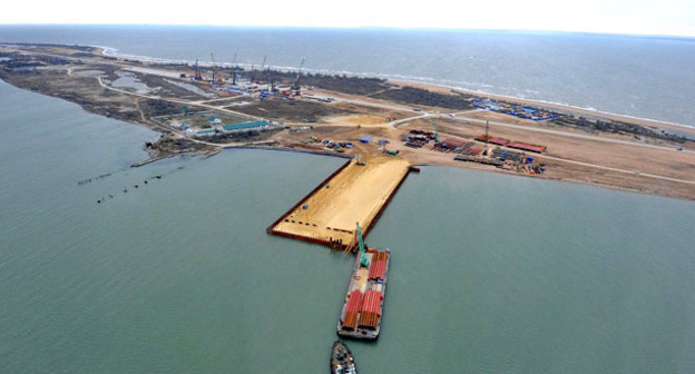 Строительство Керченского моста. Фото https://ru.wikipedia.org