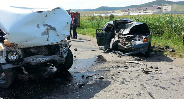 На месте ДТП. Ингушетия, 10 июля 2016 г. Фото www.kavpolit.com