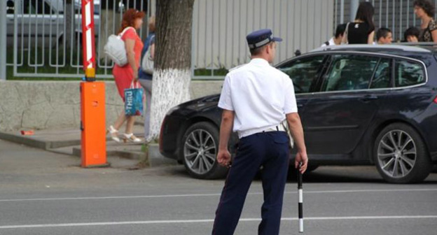 Сотрудник ДПС. Фото: Валентина Мищенко / Югополис