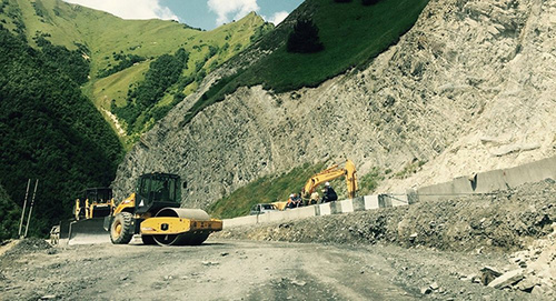 Транскам перекрыт селевым потоком/ Фото: © Sputnik/ Екатерина Валиева, http://sputnik-ossetia.ru/North_Ossetia/20160627/2412785.html Транскам перекрыт селевым потоком/ Фото: © Sputnik/ Екатерина Валиева, http://sputnik-ossetia.ru/North_Ossetia/20160627/2412785.html