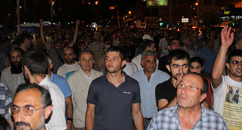 Участники митинга в Ереване. 25.07.2016 Фото Тиграна Петросяна для "Кавказского узла"
