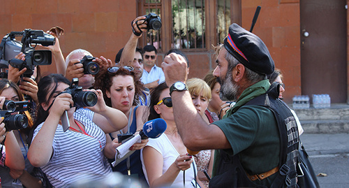 Пресс-конференция мятежников в Ереване. Фото Тиграна Петросяна для "Кавказского узла"