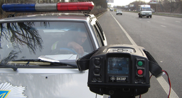 Ручной радар. Фото: ГИБДД запретила применять ручные радары 
