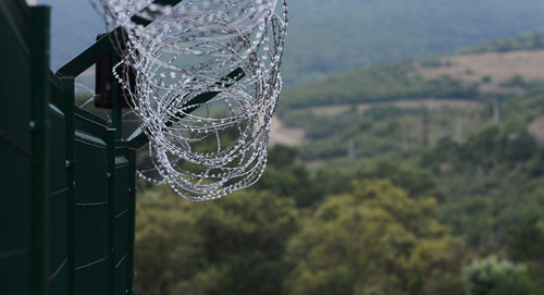 ©колючая проволока на границе. Фото: Sputnik/ Михаил Воскресенский
Read more: http://sputnik-ossetia.ru/South_Ossetia/20160831/2959301.html ©колючая проволока на границе. Фото: Sputnik/ Михаил Воскресенский
Read more: http://sputnik-ossetia.ru/South_Ossetia/20160831/2959301.html