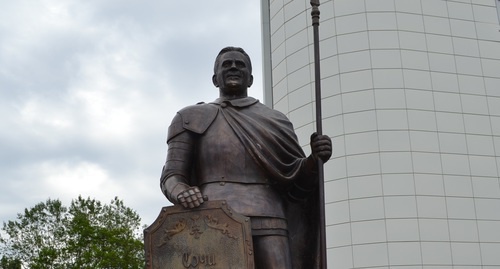 Памятник Вячеславу Воронкову в Сочи. Фото Светланы Кравченко для "Кавказского узла".