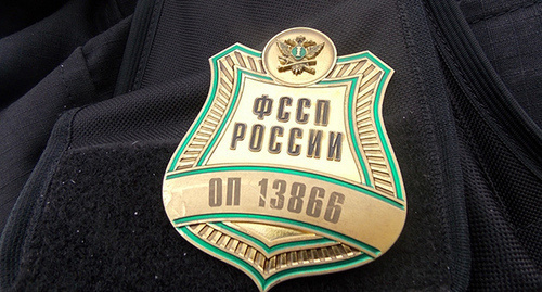 Значок ФССП. Фото http://r61.fssprus.ru/ Значок ФССП. Фото http://r61.fssprus.ru/