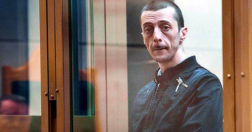 Хайсер Джемилев в зале суда. Фото http://allnews.com.ua/15532-rossiya-podtverdila-ukrainskoe-grazhdanstvo-syna-mustafy-dzhemileva Хайсер Джемилев в зале суда. Фото http://allnews.com.ua/15532-rossiya-podtverdila-ukrainskoe-grazhdanstvo-syna-mustafy-dzhemileva