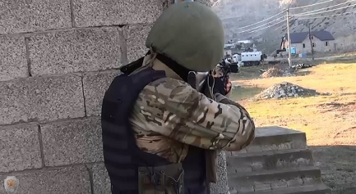 Спецоперация. Фото: http://nac.gov.ru/kontrterroristicheskie-operacii/v-hode-kto-v-dagestane-neytralizovan-glavar.html Спецоперация. Фото: http://nac.gov.ru/kontrterroristicheskie-operacii/v-hode-kto-v-dagestane-neytralizovan-glavar.html