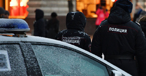 Сотрудники полиции. Фото: Sputnik/Наталья Селиверстова Сотрудники полиции. Фото: Sputnik/Наталья Селиверстова
