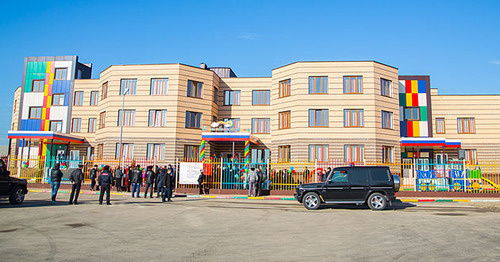 Здание детского сада. Ингушетия. Фото http://www.ingushetia.ru Здание детского сада. Ингушетия. Фото http://www.ingushetia.ru