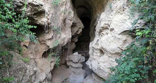 Азыхская пещера. Фото http://discoveric.ru/mesta/azerbaydzhan/shushe/azykh_cave Азыхская пещера. Фото http://discoveric.ru/mesta/azerbaydzhan/shushe/azykh_cave