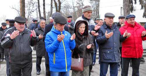 Участники акции. Нальчик, 8 марта 2017 г. Фото Людмилы Маратовой для "Кавказского узла"