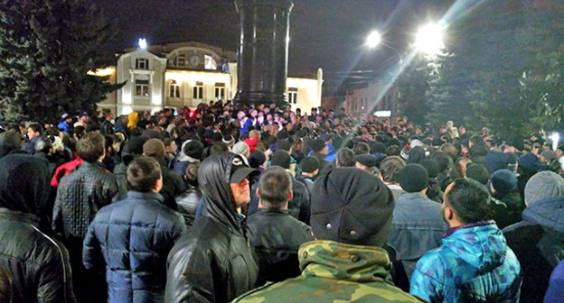 Митинг против инициативы переименования Ингушетии в Аланию. Владикавказ, 5 марта 2017 года. Фото Алана Цхурбаева для "Кавказского узла"

