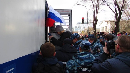 Задержание участников митинга в Волгограде. 26 марта 2017 года. Фото Вячеслава Ященко для "Кавказского узла"