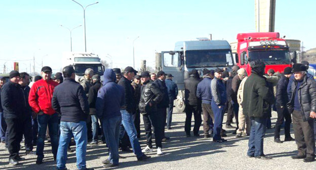 Акция дальнобойщиков Карачаево-Черкесии против системы "Платон". 29 марта 2017 г. Фото Аси Капаевой для "Кавказского узла"