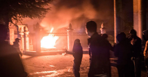 Беспорядки в Батуми. 11 марта 2017 г. Фото: Irakli Dzneladze RFE/RL Беспорядки в Батуми. 11 марта 2017 г. Фото: Irakli Dzneladze RFE/RL