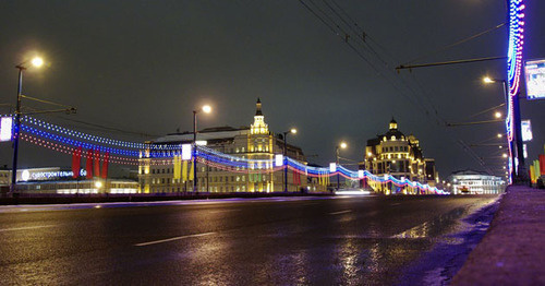 Большой Москворецкий мост. Фото: Alessio Damato https://ru.wikipedia.org Большой Москворецкий мост. Фото: Alessio Damato https://ru.wikipedia.org