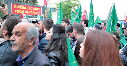 Шествие привлекло внимание большого числа представителей СМИ, иностранных туристов, а также местных предпринимателей. Стамбул, 21 мая 2017 г. Фото Магомеда Магомедова для "Кавказского узла"