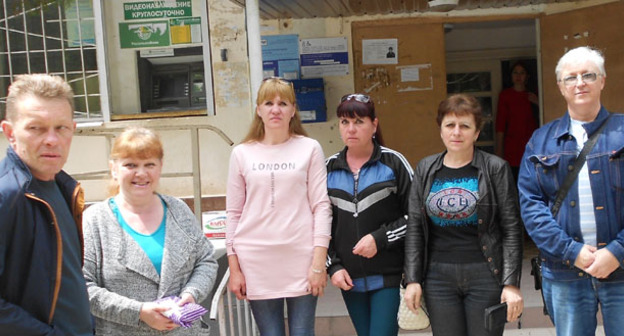 Участники схода в поселке Звездный в Кабардино-Балкарии. 22 мая 2017 г. Фото Людмилы Маратовой для "Кавказского узла"
