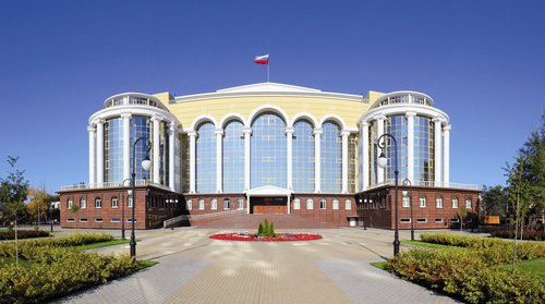 Здание Астраханского областного суда. Фото http://eco-turizm.net/uploads/posts/2015-09/1441550315_arhitektura-astrahani.jpg