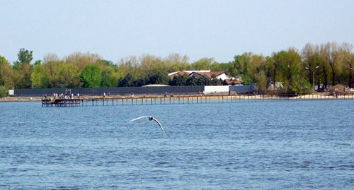 Пляж Ростова-на-Дону, расположенный на Левом берегу Дона. Фото http://privet-rostov.ru/gorod/14732-v-rostove-iz-za-podgotovke-k-mundialyu-na-levom-beregu-dona-zakroyut-plyazh.html Пляж Ростова-на-Дону, расположенный на Левом берегу Дона. Фото http://privet-rostov.ru/gorod/14732-v-rostove-iz-za-podgotovke-k-mundialyu-na-levom-beregu-dona-zakroyut-plyazh.html