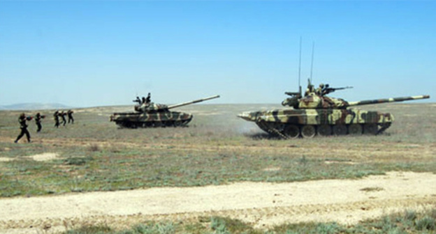 Военные учения в Азербайджане. Фото: http://www.mod.gov.az/index2.php?content=photo