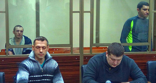 Артур Панов и Максим Смышляев (на заднем плане) на заседании Северо-Кавказского окружного военного суда. Фото Константина Волгина для "Кавказского узла" Артур Панов и Максим Смышляев (на заднем плане) на заседании Северо-Кавказского окружного военного суда. Фото Константина Волгина для "Кавказского узла"