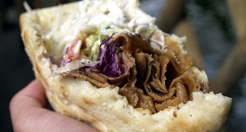 Шаурма Фото https://ru.wikipedia.org/wiki/Файл:Shawarma_(2223426004).jpg Шаурма Фото https://ru.wikipedia.org/wiki/Файл:Shawarma_(2223426004).jpg