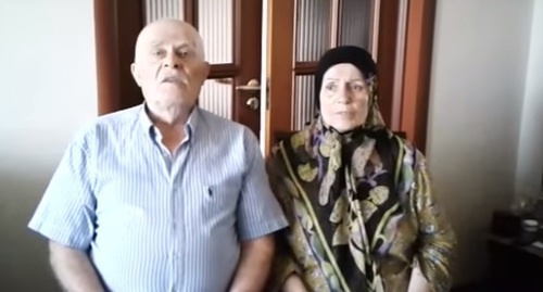 Родители Амриева. Фото: скриншот видео YouTube, https://www.youtube.com/watch?v=UH8VPy_i7ME