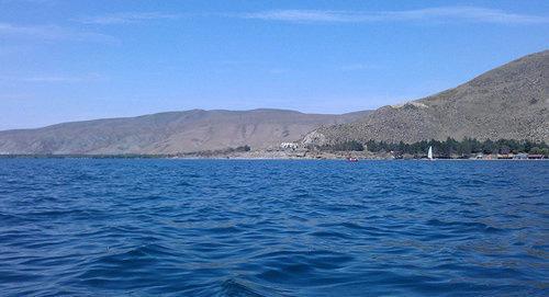 Севан. Фото © Sputnik/ Arpi Beglaryan
https://ru.armeniasputnik.am/incidents/20170814/8253295/v-sevane-utonul-rossijskij-voennyj.html