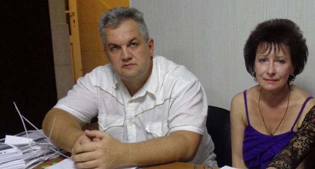 Ирина Снытко и ее адвокат. Фото Светланы Кравченко для "Кавказского узла"