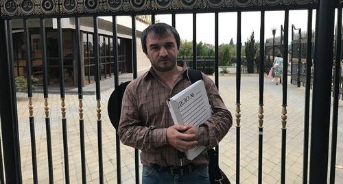 Загид Махмудов, адвокат Марата Ажбиева. Фото Аси Капаевой для "Кавказского узла". Загид Махмудов, адвокат Марата Ажбиева. Фото Аси Капаевой для "Кавказского узла".
