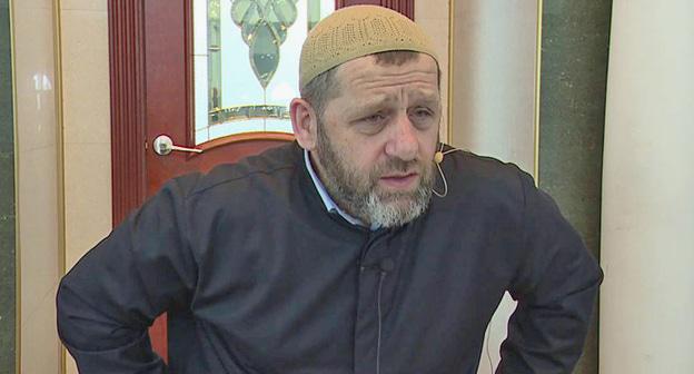 Хамзат Чумаков. Кадр из видео пользователя 
Хамзат Чумаков https://www.youtube.com/watch?v=YlJdViJRnkw
 