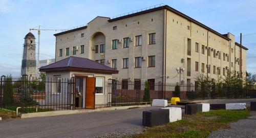 Верховный суд Ингушетии. Фото https://yandex.ru/maps/20181/magas/?source=wizbiz_new_map_single&z=14&ll=44.805961%2C43.165516&mode=search&text=Верховный%20суд%20Ингушетии&sll=44.805961%2C43.165516&sctx=CwAAAAIAa9WuCWnPQkD%2FPuPCgeBLQJP8iF%2BxhuQ%2Faw2l9iLa3T8EAAAAAAECAwEAAAAAAAAAAYjq3L5gsu%2Fo1QAAAAEAAIA%2FAAAAAAEAAAASAAAAcmVsZXZfZHJ1Z19ib29zdD0xAgAAAHJ1AQA%3D&ol=biz&oid=1051349006 Верховный суд Ингушетии. Фото https://yandex.ru/maps/20181/magas/?source=wizbiz_new_map_single&z=14&ll=44.805961%2C43.165516&mode=search&text=Верховный%20суд%20Ингушетии&sll=44.805961%2C43.165516&sctx=CwAAAAIAa9WuCWnPQkD%2FPuPCgeBLQJP8iF%2BxhuQ%2Faw2l9iLa3T8EAAAAAAECAwEAAAAAAAAAAYjq3L5gsu%2Fo1QAAAAEAAIA%2FAAAAAAEAAAASAAAAcmVsZXZfZHJ1Z19ib29zdD0xAgAAAHJ1AQA%3D&ol=biz&oid=1051349006