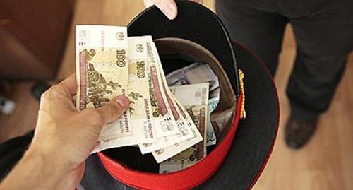 Денежные купюры. Фото http://bloknot-stavropol.ru/news/mayora-vymogatelya-iz-ufsin-po-stavropolskomu-krayu-896144